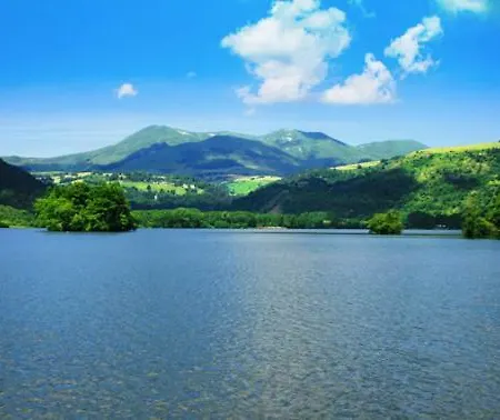 Domaine Du Chambon فندق مورول