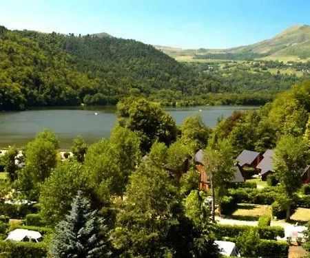 호텔 Domaine Du Chambon 3*