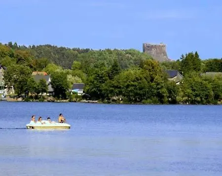 호텔 Domaine Du Chambon 3*