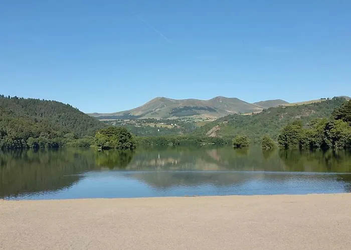 Hotel Domaine Du Chambon Murol